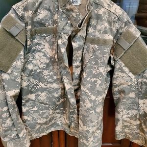 3 / $10 Army Coat Small digital camo
